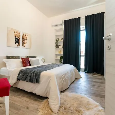- Elysea Collection Apartment Catania